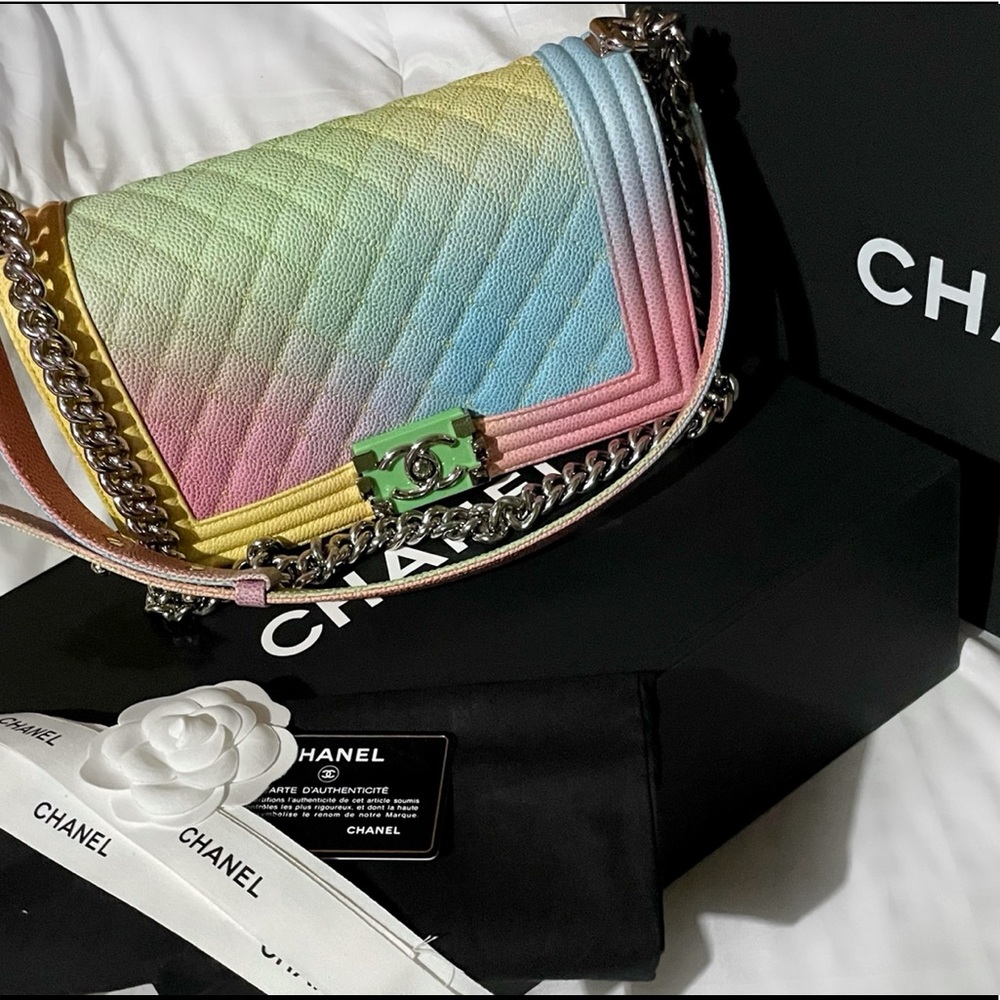 🍭 Chanel Rainbow Boy Bag 🍭 Old Medium 🍭